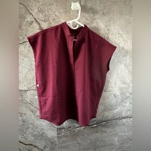 EUC* Figs~Rafaela Oversized Scrub Top* burgundy-Small